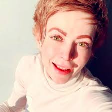 А также расскажет и покажет, как правильно продать мобильный телефон в. Istoshavshaya Elena Kristina Lebed Sela Svechku