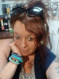 Introduction of a hippie from Colorado