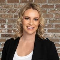 Shannon Langland's Instagram, Twitter & Facebook