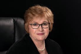 Jennifer Cram: PlusbyDesign.com Customer Focus