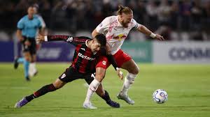 Con la vuelta de Armani, River Plate busca asegurarse el primer puesto de su zona en la Copa Sudamericana ante Bragantino