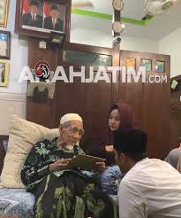 Muhammad 'abdurrahman al kautsar atau gus kautsar adalah salah seorang kyai muda dari pp. Duka Mendalam Sanak Keluarga Mbah Maimoen Arahjatim Com