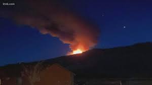 Track wildfires across bay area, other parts of ca the fire continues to burn in a northerly direction,. West State Fire Burning Near Tamarack Ski Resort Youtube