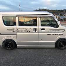 oskさんはinstagramを利用しています 本日25日よりロケットバニーエアロ受注開始致します プライスリスト フロントバンパー 68000円 サイドスカート 48000円 リアバンパースポイラー 30000円 オーバーフェンダーキット 45000円 ロングヒンジセット スズキ エブリィ