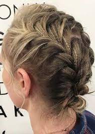 63 Kreative Hochsteckfrisuren Fur Kurze Haare Perfekt Fur Jeden Anlass Neueste Frisuren Bob Frisuren Frisuren 2018 Neueste Frisuren 2018 Haar Modelle Haar Styling Haar Brotchen Kurze Haare Hochsteckfrisuren
