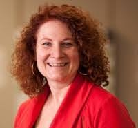 Lynette Burgess's Instagram, Twitter & Facebook