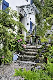 Un Jardin Au Feminin Jardins Les Plus Beaux Jardins Amenagement Jardin