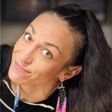 Sarah Tarvin's Instagram, Twitter & Facebook