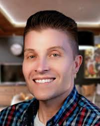 Robert Naugle's Instagram, Twitter & Facebook