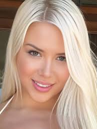Get To Know Summer Brookes: From OnlyFans To Fame - LeakLab