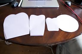 In this amazing tutorial, you will first learn to make the larger flowers, i was amazed at how easy this was. Diy Large Paper Flowers Tutorial Home Decor Sengerson