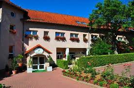 hotel restaurant weinberg hotel hotels restaurant