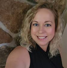 Where to find a kiosk to make a dog name tag?