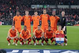 Om 16.00 uur barst de strijd om de derde. De Vermoedelijke Opstelling Voor Duitsland Nederland Mee Met Oranje