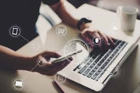 Hệ thống CRM là gì? Vì sao nên quản lý dữ liệu khách hàng bằng hệ thống CRM?  - isharedigital