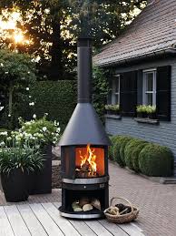 Garpa Gartenkamin Der Gemutliche Platz Am Von Hand Gefertigten Gartenkamin Wird Schnell Zum Feuerstelle Garten Feuerstellen Im Freien Rustikale Gartenmobel