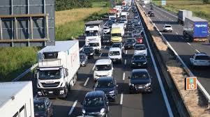 Notizie e informazioni sul traffico e viabilità con aggiornamenti su incidenti, code, cantieri e controlli velocità per viaggiare informati. Autostrada A14 Caos Traffico E Rimborsi Requisiti E Come Chiederli Cronaca Quotidiano Net