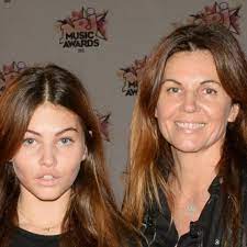 Her father, patrick blondeau, is a former professional footballer, and her mother, véronika loubry, is a french tv presenter and actor. Exclu Veronika Loubry Se Confie Sur Sa Relation Avec Sa Fille Thylane Blondeau Gala