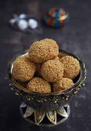 Til gul ghya goad goad bola old song what39s app status 2019. Til Ladoo Tilgul Ladoo Sesame Seed Ladoo My Cooking Journey