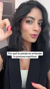 Entender que nuestra pareja no siempre comparte o comprende nuestro camino  espiritual puede ser un desafío. 😮‍💨 Te recomiendo: 1. Ten paciencia: La  evolución espiritual es un proceso individual. Dale ...