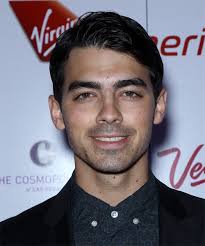 Joe Jonas Hairstyles And Haircuts
