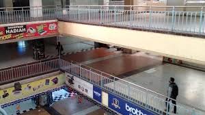 Ada banyak toko online yang menjual komputer, tetapi jaminan barang asli dan pengembalian bila. Puluhan Pedagang Hi Tech Mall Surabaya Wadul Dewan Tak Tahan Tanpa Jaringan Seluler Surya