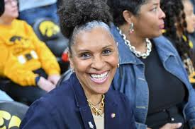 Lynette Woodard