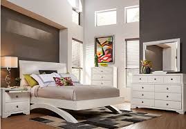 Belcourt White 5 Pc King Platform Bedroom King Bedroom Sets Bedroom Sets Queen Bedroom Sets Furniture Queen