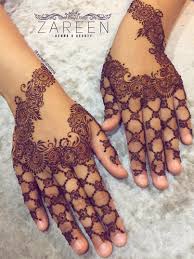 A heavenly finger mehndi design that is ideal for any occasion and looks stunning. Simple Mehndi Design Simple Mehndi Designs For Hands Photos Image