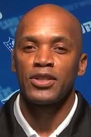 Leonard Wheeler announces winners of the NFL Legends Community award