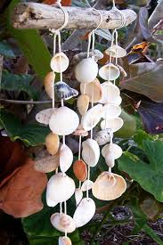 maak van je tuin een levende tuin brico be schelpen windgong windklokkenspel schelpenknutsels