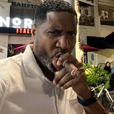 Let's welcome our new members: please feel to post your cigar pictures and  events Chico Rivas, Rudolph Van Jaarsveld, David T Williams, Sheri Jones,  Cigar Heritage, April McMurray White, Tammy Kay, Robert