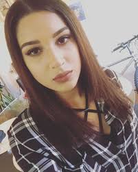 Ashley Duran (@Ashweex24)