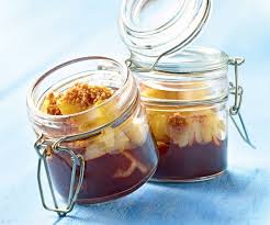 Recette Facile Crumble De Speculoos A La Poire Et Au Chocolat Recette Recette Recettes De Cuisine Recette Facile