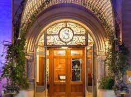 Cel mai mare resort de 5 stele din delta dunarii, lebada luxury resort & spa isi deschide portile pentru experiente de neuitat incepand cu luna mai 2019. Cele Mai Bune 10 Hoteluri De 5 Stele Din BucureÈ™ti Romania Booking Com
