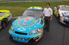 Gordon, as well as nascar fans, moved past the tabloid gossip and he finally met his current wife and model, ingrid vandebosch. I Found An Archive Of This Crazy Old Website Dedicated To Hating Jeff Gordon And His Fans Nascar
