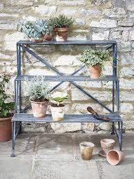 10 Diy Plant Stand Ideas For An Outdoor And Indoor Decoration Diy Diyplantstandideas Plants Diy Plant Stand Plant Shelves Outdoor Outdoor Metal Plant Stands