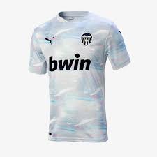 Valencia cf official badge on the left chest; Valencia 2020 21 Puma Third Kit 20 21 Kits Football Shirt Blog