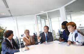 Le conseil d administration est ultimement responsable de la gestion de l entreprise et des affaires de la soci t et, de ce fait, est tenu d agir dans le meilleur int r t de la soci t. Frederic Oudea Dg De La Societe Generale Il Faut Transformer Notre Modele Economique Le Parisien