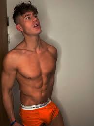 TW Pornstars - Scotty T MBE. Twitter. OnlyFans - 50% off now! Link in bio  👀🥵. 7:33 PM - 24 May 2022