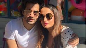 Buzz also is that natasha, who's a fashion designer will be sporting wedding trousseau designed by her. Natasha Dalal Wants To Have A Beach Wedding With Varun Dhawan Movies News