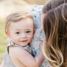 Kelli Guthrie's Instagram, Twitter & Facebook