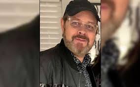 El actor estadounidense james michael tyler, quien interpretó a gunther en la icónica serie 'friends', ha revelado que padece un cáncer terminal de próstata. Psyypxlybmui2m