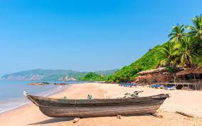 Goa Beaches: Best for Couples, Singles & Families