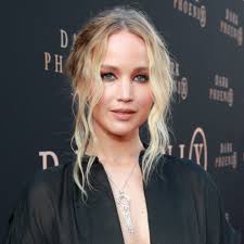 Jennifer lawrence injured on the set of movie… jennifer lawrence & timothée chalamet filming netflix movie… Jennifer Lawrence Popsugar Celebrity