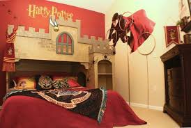 Deco Anniversaire Harry Potter Une Fete A La Merveille Et A L Enchantement Decorations Pour La Maison Decoration Harry Potter Idee Deco Harry Potter Anniversaire Harry Potter