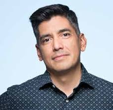 Derek Brewington's Instagram, Twitter & Facebook