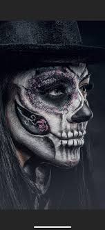 Pin By Esmanur Karatas On Halloween Makeup In 2020 Sugar Skull Girl Skull Wallpaper Sugar Skull Art