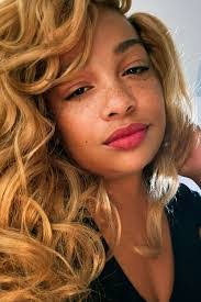 Indira Khan's Instagram, Twitter & Facebook