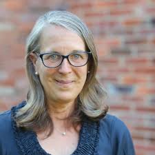 Sandra Pinney's Instagram, Twitter & Facebook